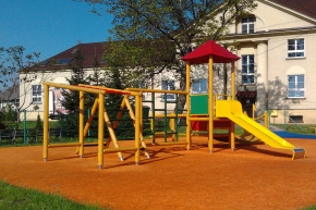 CROQUET Spielplätze aus Holz und Metall Hersteller Kletterseile Kletterwände Polen